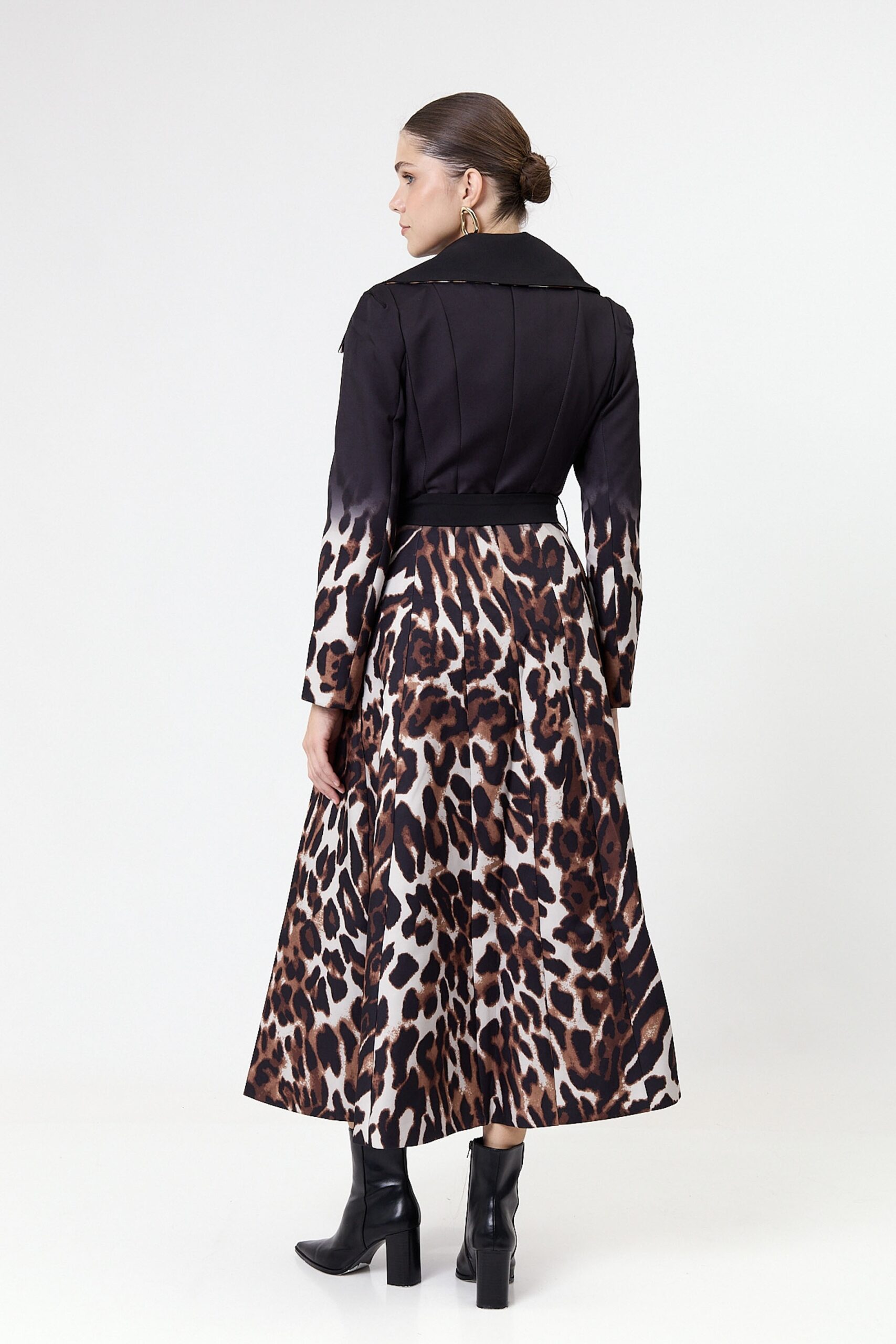 2B352439-32F9-449B-B934-D5F5EDFF66F0