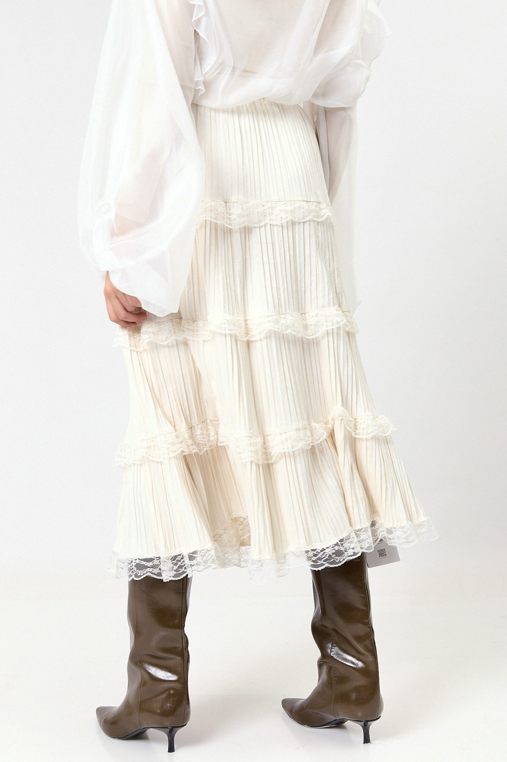 C8751646-DF58-4226-A21D-7C79D0AA8556